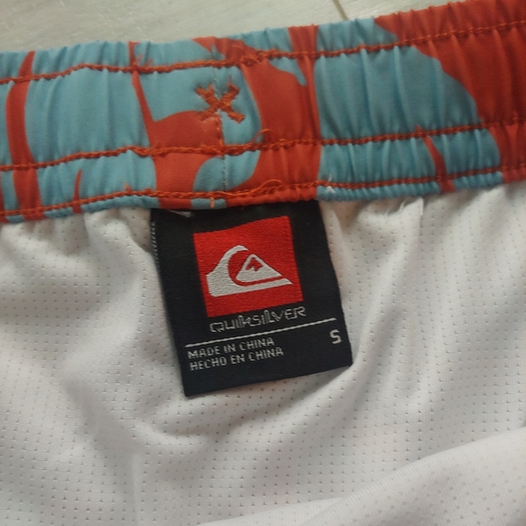 QUIKSILVER NEW Waterman Elastic lined Surf Shorts - Picture 14 of 16